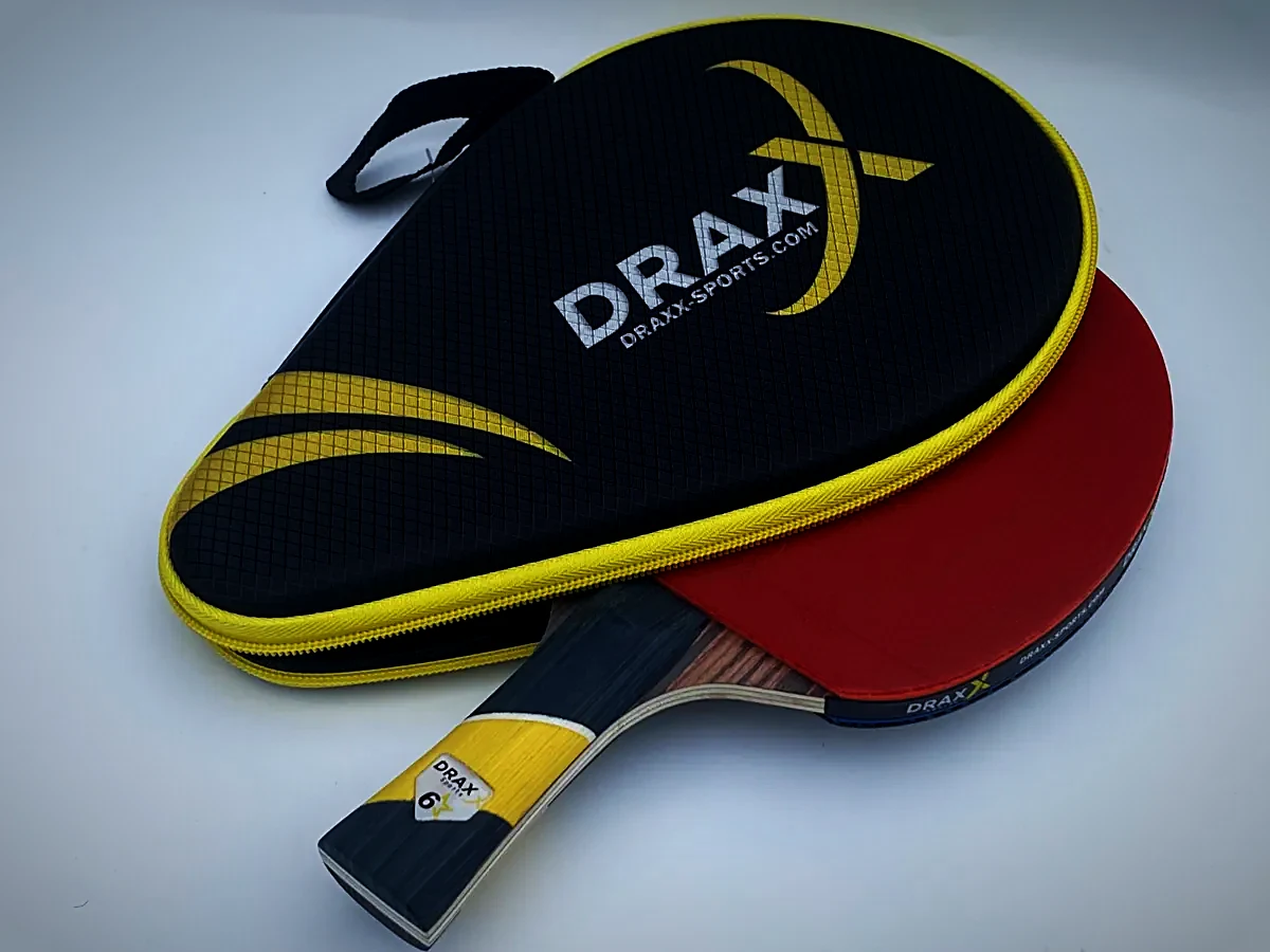 Housse ouverte de la DRAXX Pro Carbon 6 Étoiles